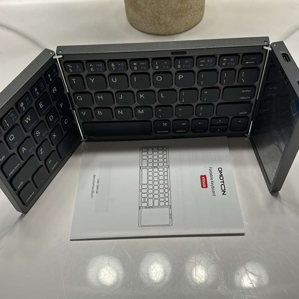 Foldable keyboard